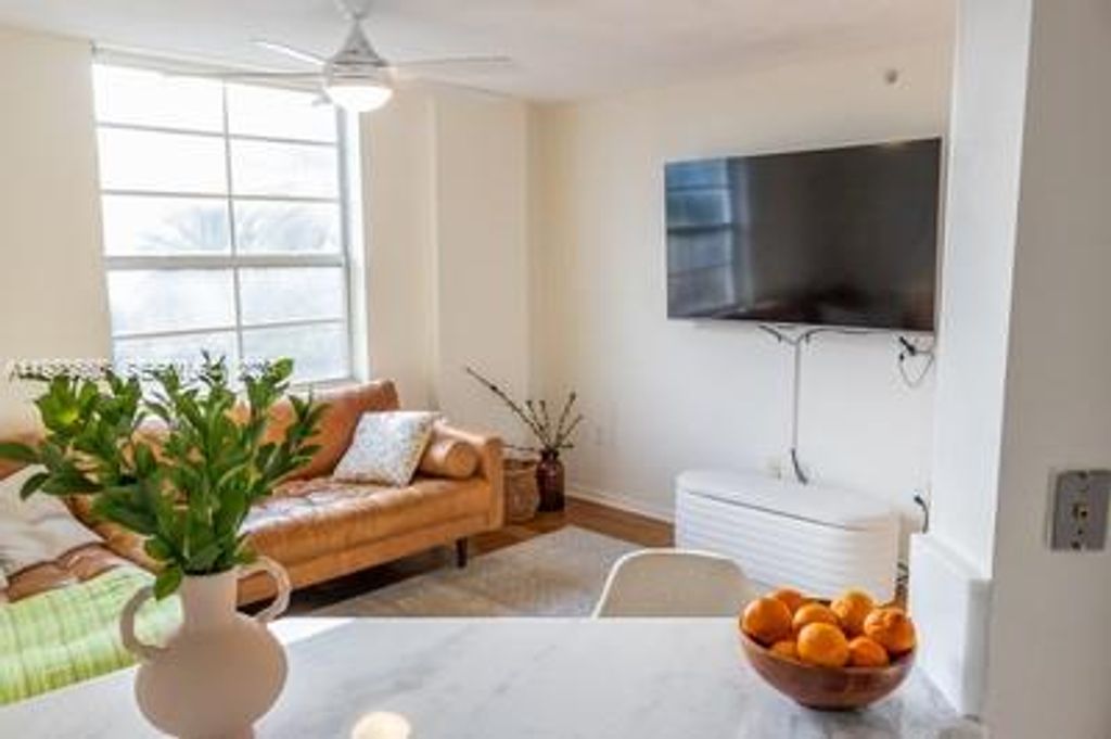 520 SE 5th Ave 3302, Fort Lauderdale, FL 33301