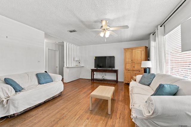 10142 Mollylea Dr, Baton Rouge, LA 70815