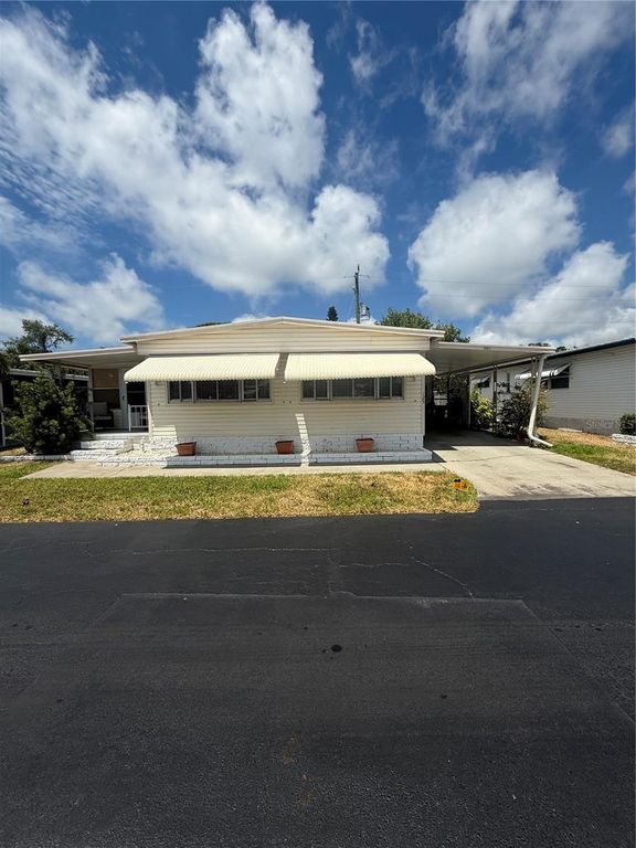 7880 54TH AVENUE N 125, St Petersburg, FL 33709