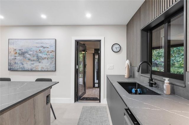 425 NE 25th Street, Wilton Manors, FL 33305