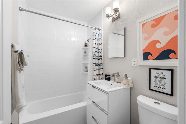 425 NE 25th Street, Wilton Manors, FL 33305