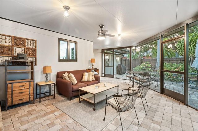 425 NE 25th Street, Wilton Manors, FL 33305