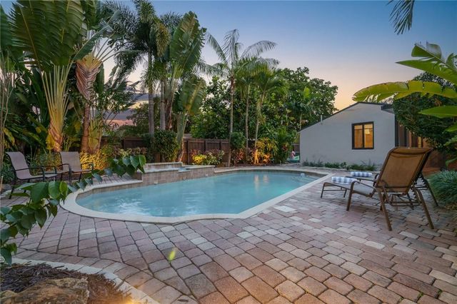 425 NE 25th Street, Wilton Manors, FL 33305