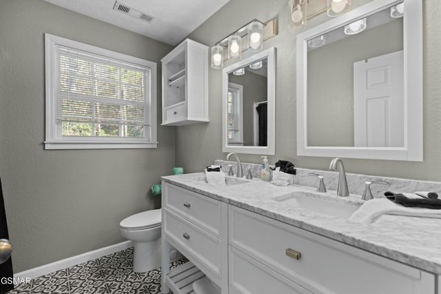 2133 Duck Pond Lane, Sevierville, TN 37876