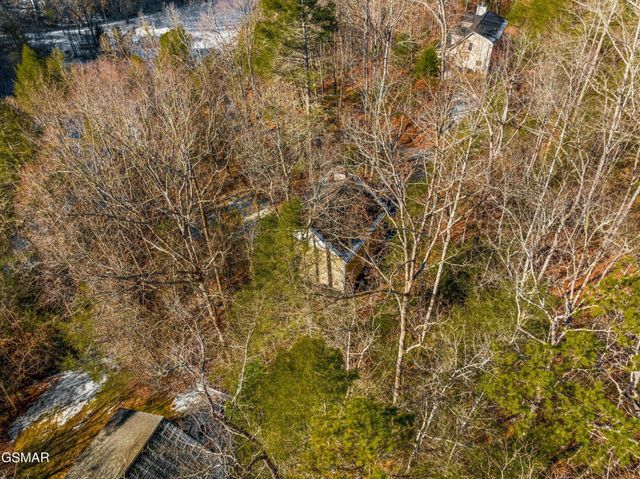 2133 Duck Pond Lane, Sevierville, TN 37876