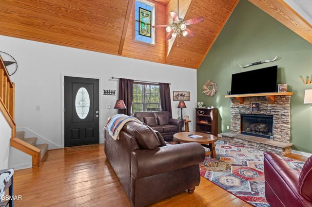 2133 Duck Pond Lane, Sevierville, TN 37876