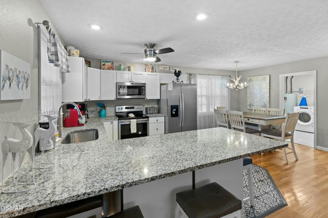 2133 Duck Pond Lane, Sevierville, TN 37876
