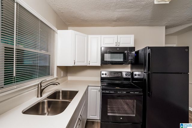 2401 NE 4TH STREET, Center Point, AL 35215