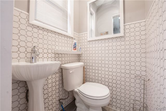 114 Memorial Parkway, Utica, NY 13501