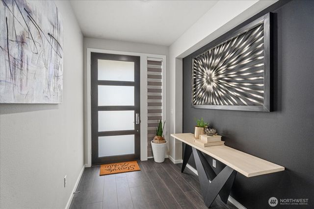 21713 SE 256th Place, Maple Valley, WA 98038