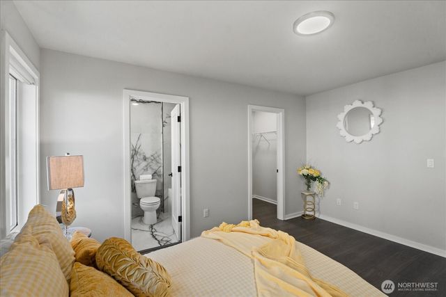 21713 SE 256th Place, Maple Valley, WA 98038