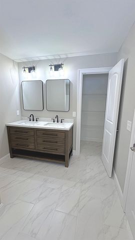 69 Peaslee Hill Road, Weare, NH 03281