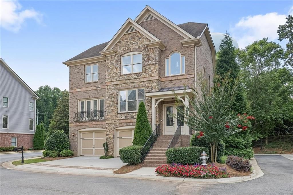 7989 Magnolia Square, Atlanta, GA 30350