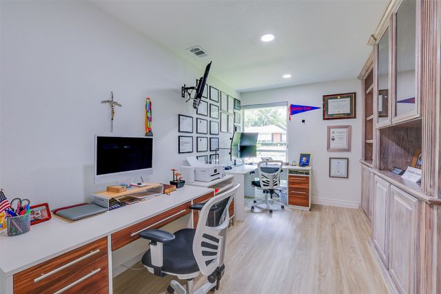 3631 Coral Gables Drive, Dallas, TX 75229