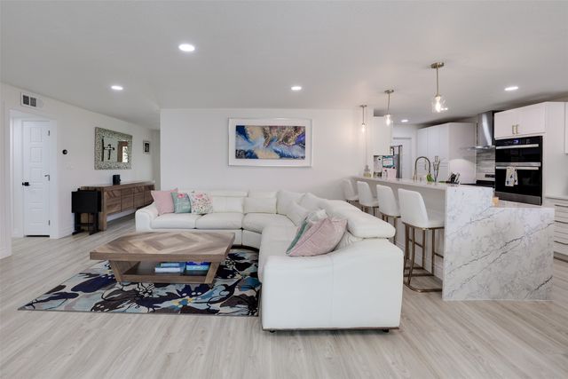 3631 Coral Gables Drive, Dallas, TX 75229