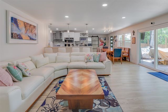 3631 Coral Gables Drive, Dallas, TX 75229