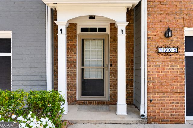 4909 Sherwood Way, Cumming, GA 30040