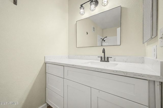 442 S 32ND Place, Mesa, AZ 85204
