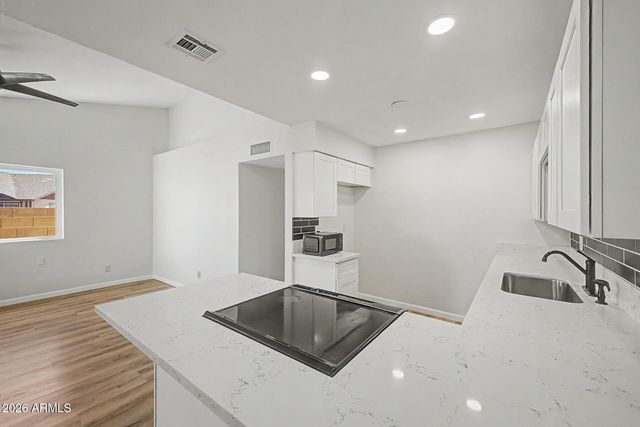 442 S 32ND Place, Mesa, AZ 85204