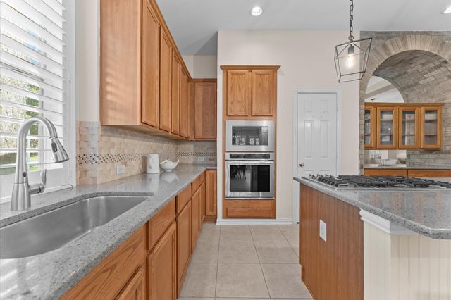 12530 Fern Creek Trail, Humble, TX 77346