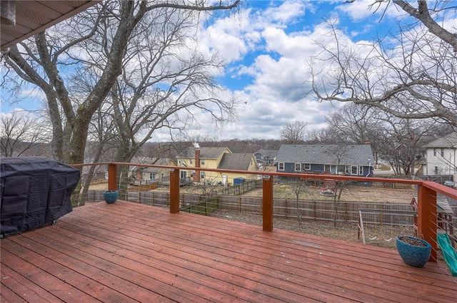 7908 Park Street, Lenexa, KS 66215