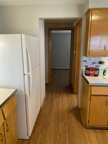 7900 W 26th Street GN, North Riverside, IL 60546