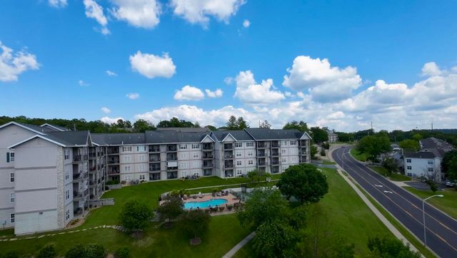 330 South Wildwood Drive Bldg 6 Unit 6, Branson, MO 65616