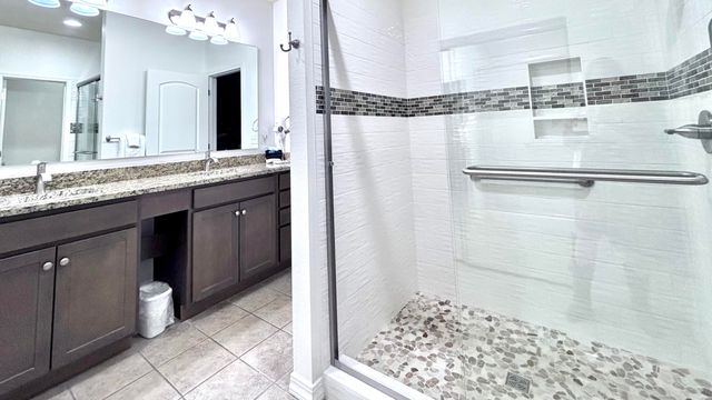 330 South Wildwood Drive Bldg 6 Unit 6, Branson, MO 65616