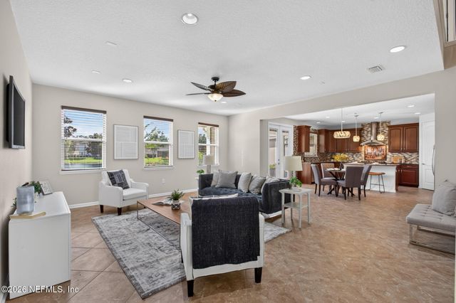 127 ROCKCREEK Drive, St. Johns, FL 32259