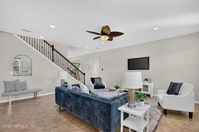 127 ROCKCREEK Drive, St. Johns, FL 32259