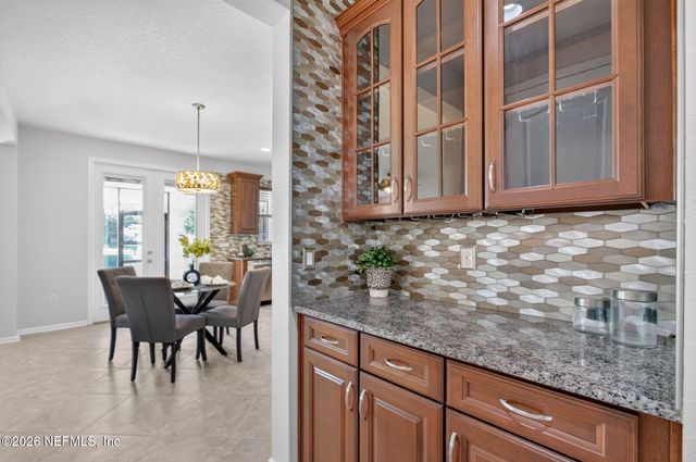 127 ROCKCREEK Drive, St. Johns, FL 32259