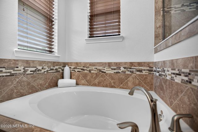 127 ROCKCREEK Drive, St. Johns, FL 32259