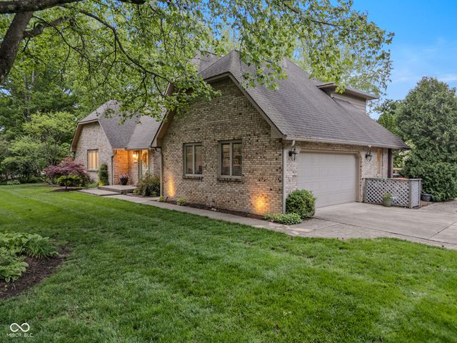 4640 Harrison Ridge Road, Columbus, IN 47201
