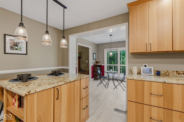 4640 Harrison Ridge Road, Columbus, IN 47201