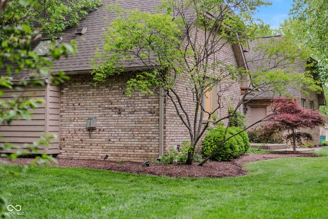 4640 Harrison Ridge Road, Columbus, IN 47201