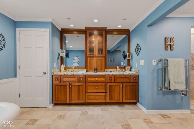 4640 Harrison Ridge Road, Columbus, IN 47201