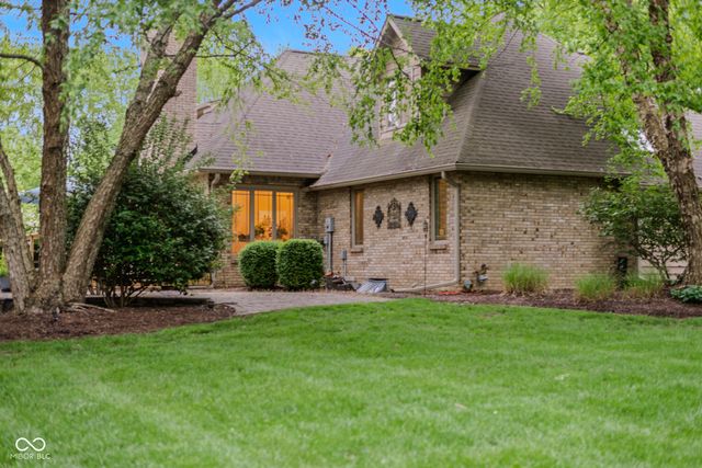 4640 Harrison Ridge Road, Columbus, IN 47201