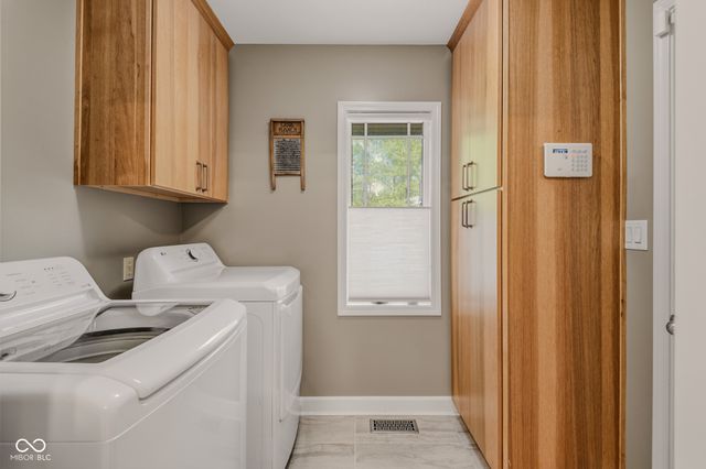 4640 Harrison Ridge Road, Columbus, IN 47201