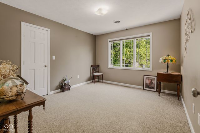 4640 Harrison Ridge Road, Columbus, IN 47201