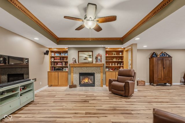4640 Harrison Ridge Road, Columbus, IN 47201