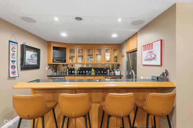 4640 Harrison Ridge Road, Columbus, IN 47201