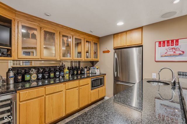 4640 Harrison Ridge Road, Columbus, IN 47201