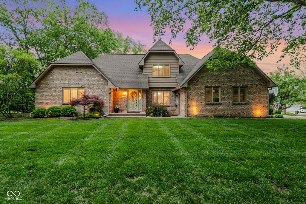 4640 Harrison Ridge Road, Columbus, IN 47201