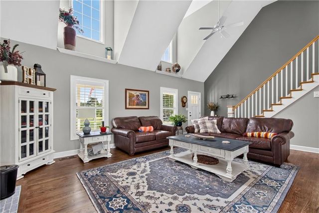 32605 E 175th Street, Pleasant Hill, MO 64080