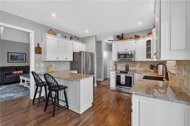 32605 E 175th Street, Pleasant Hill, MO 64080