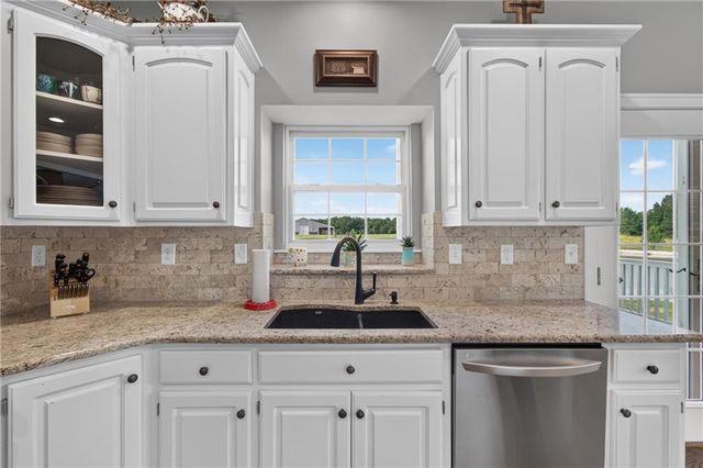 32605 E 175th Street, Pleasant Hill, MO 64080