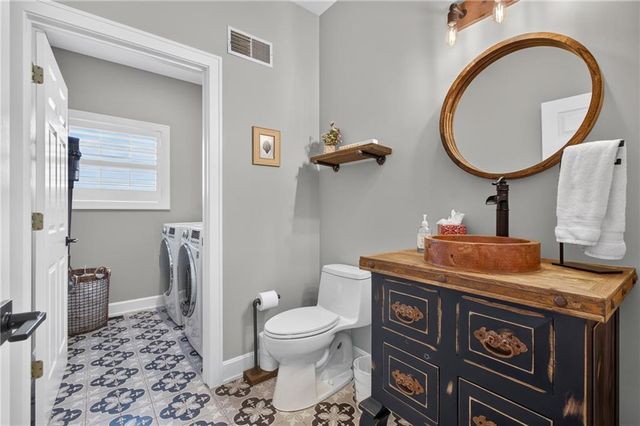 32605 E 175th Street, Pleasant Hill, MO 64080