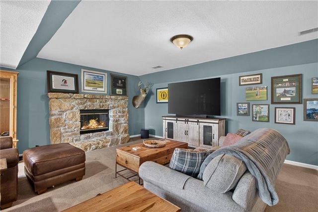 32605 E 175th Street, Pleasant Hill, MO 64080