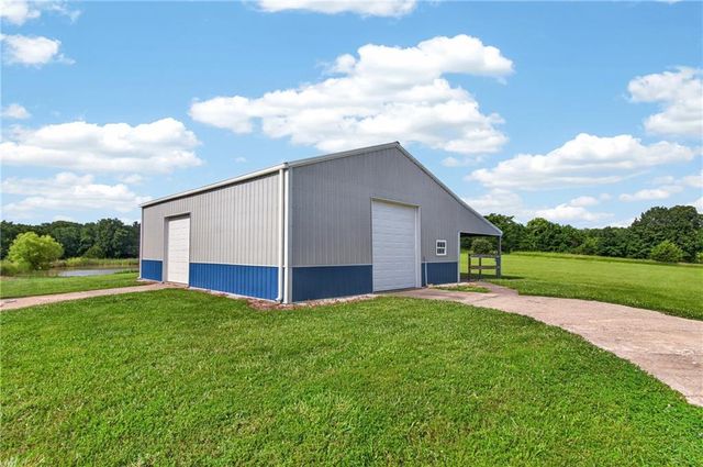 32605 E 175th Street, Pleasant Hill, MO 64080