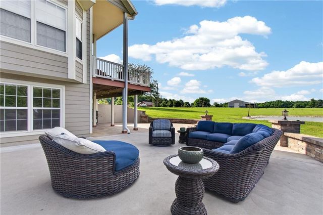 32605 E 175th Street, Pleasant Hill, MO 64080